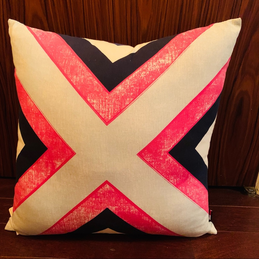 NWT Tommy Hilfiger Pillows Pink, Blue, White